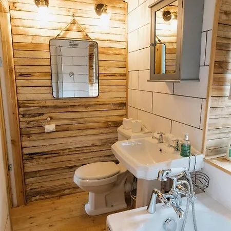 Windermere - Beautiful Cosy 2 Bed In Kendal Within The Lake District, Cumbria * Burneside